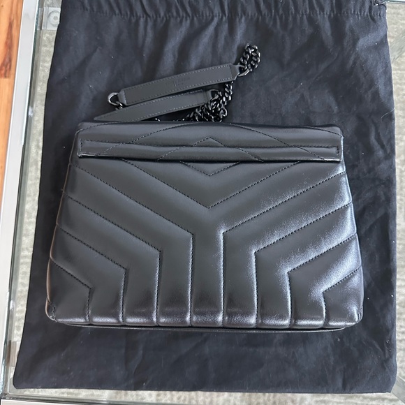 Saint Laurent Calfskin Y Quilted Monogram Small Loulou Chain Bag - Picture 6 of 8